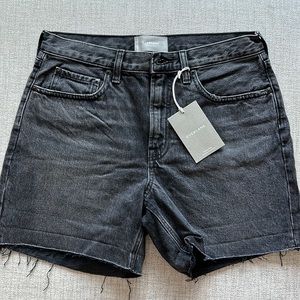 Everlane. The Denim Short.